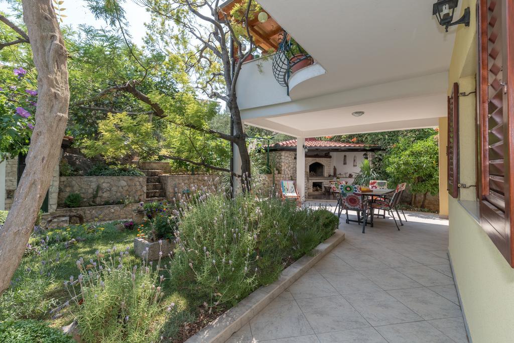 Apartament In *