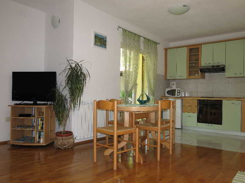 Apartamento In *